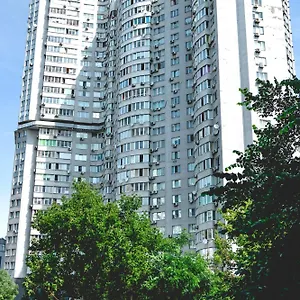 On Hryshka Street Апартаменты Киев
